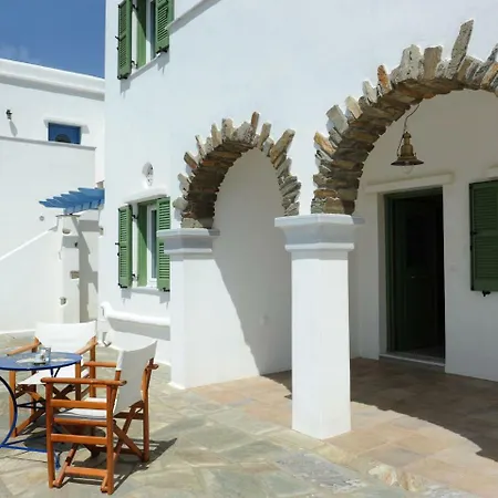 Ormos Iii Apartment *